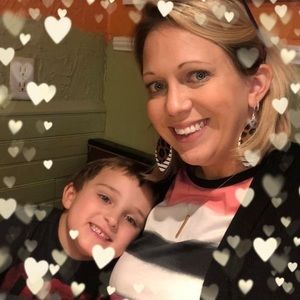 Meet your Posher, Lindsey